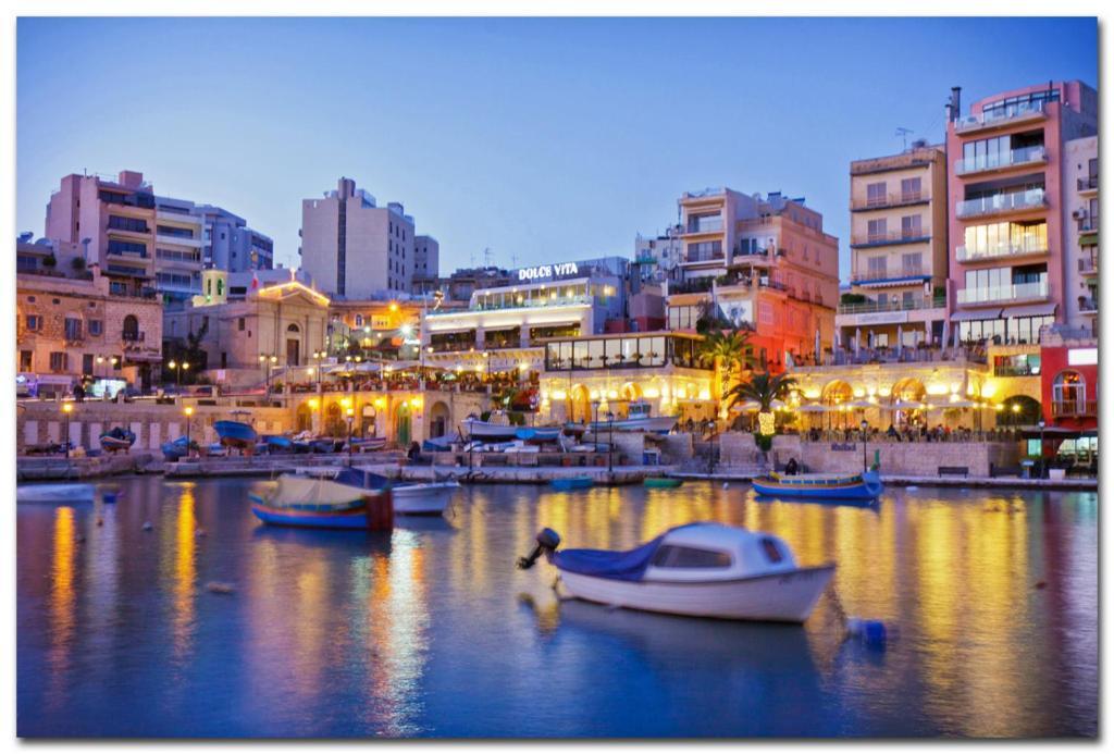Modern 1Br Apartment, Central Location Sliema Buitenkant foto