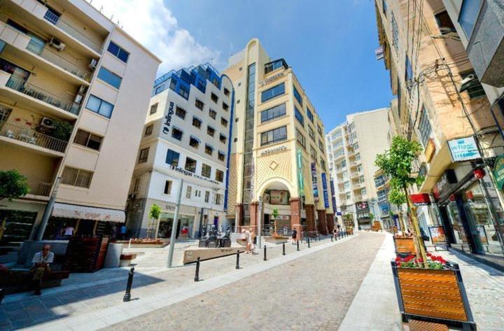 Modern 1Br Apartment, Central Location Sliema Buitenkant foto