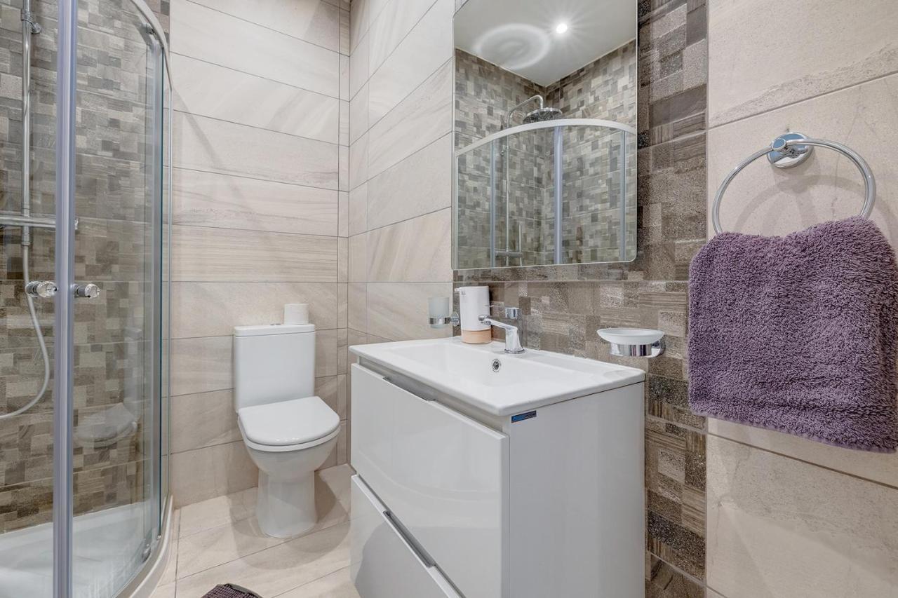 Modern 1Br Apartment, Central Location Sliema Buitenkant foto